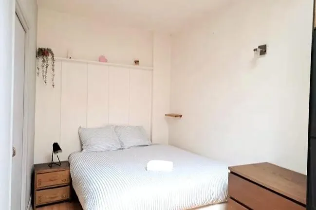 アパート Le Cocon Urbain 4 Pers Hyper Centre Et Terrasse リール